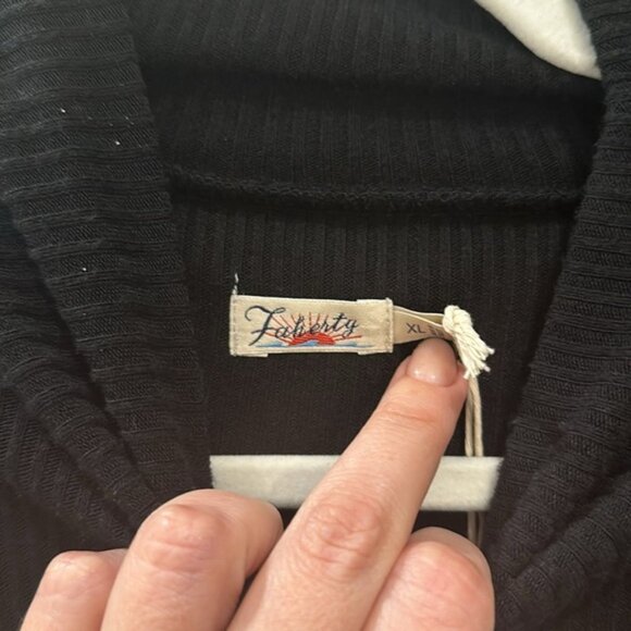 Faherty top - Picture 2 of 3